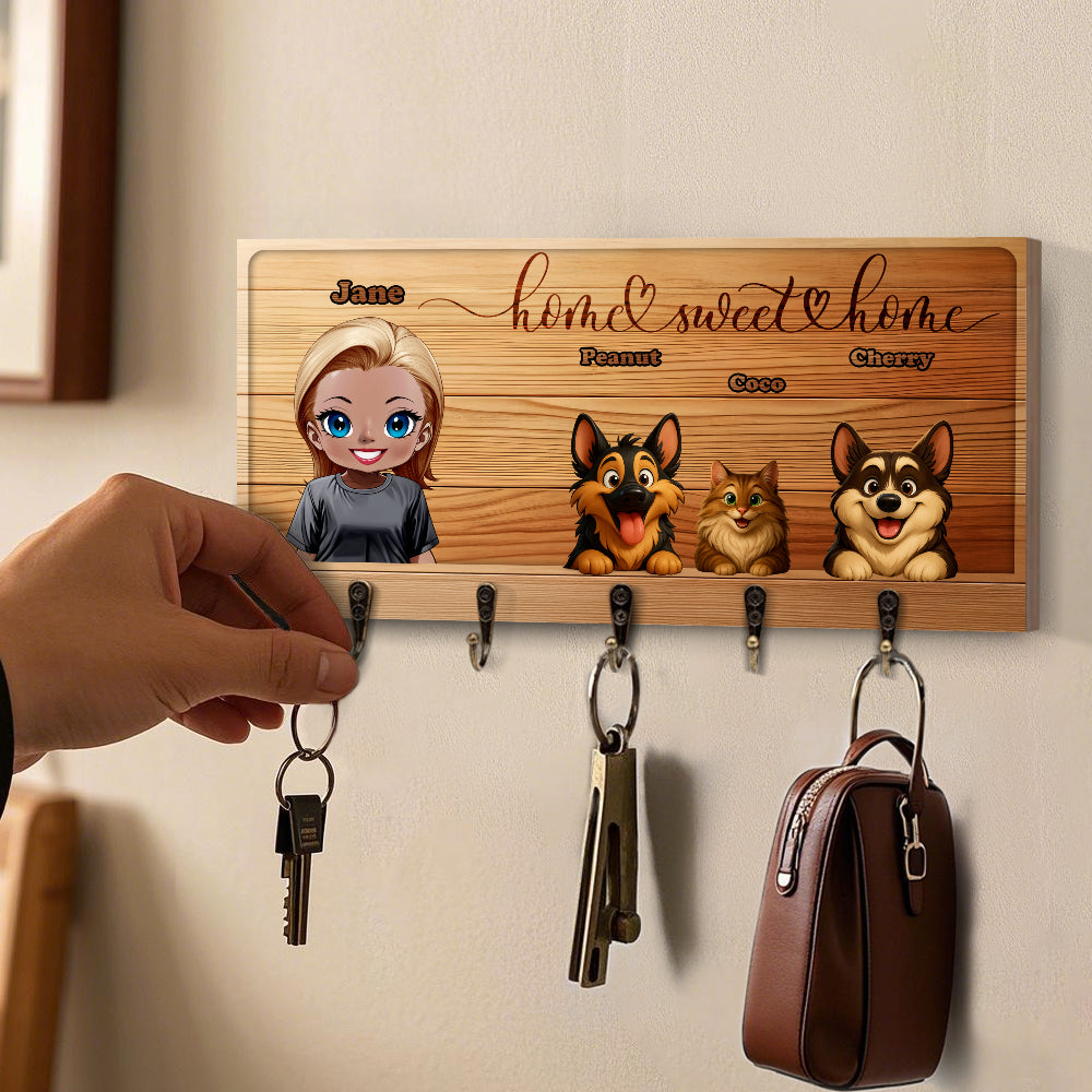 Personalized Keyholder with 1 Person and Peeking Pets - Keyholder - Personalized Family Gift - Up to 5 Pets