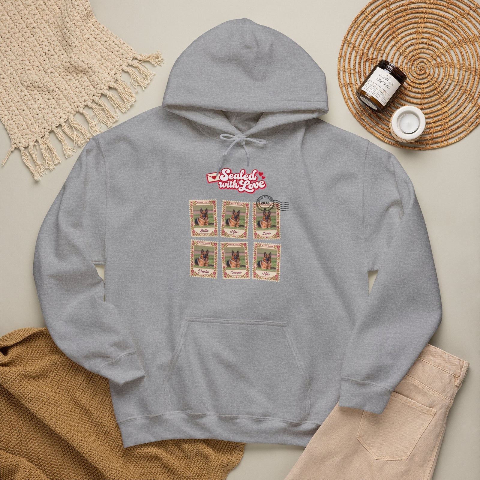 Personalized Dog Hoodie – Sealed with Love Stamps – Foto 5